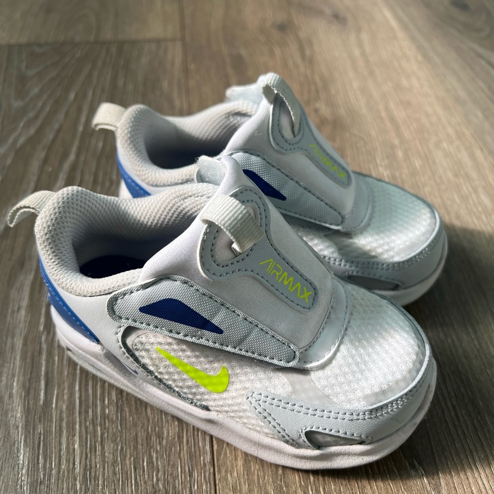 Nike Air Max Bolt 7c with box